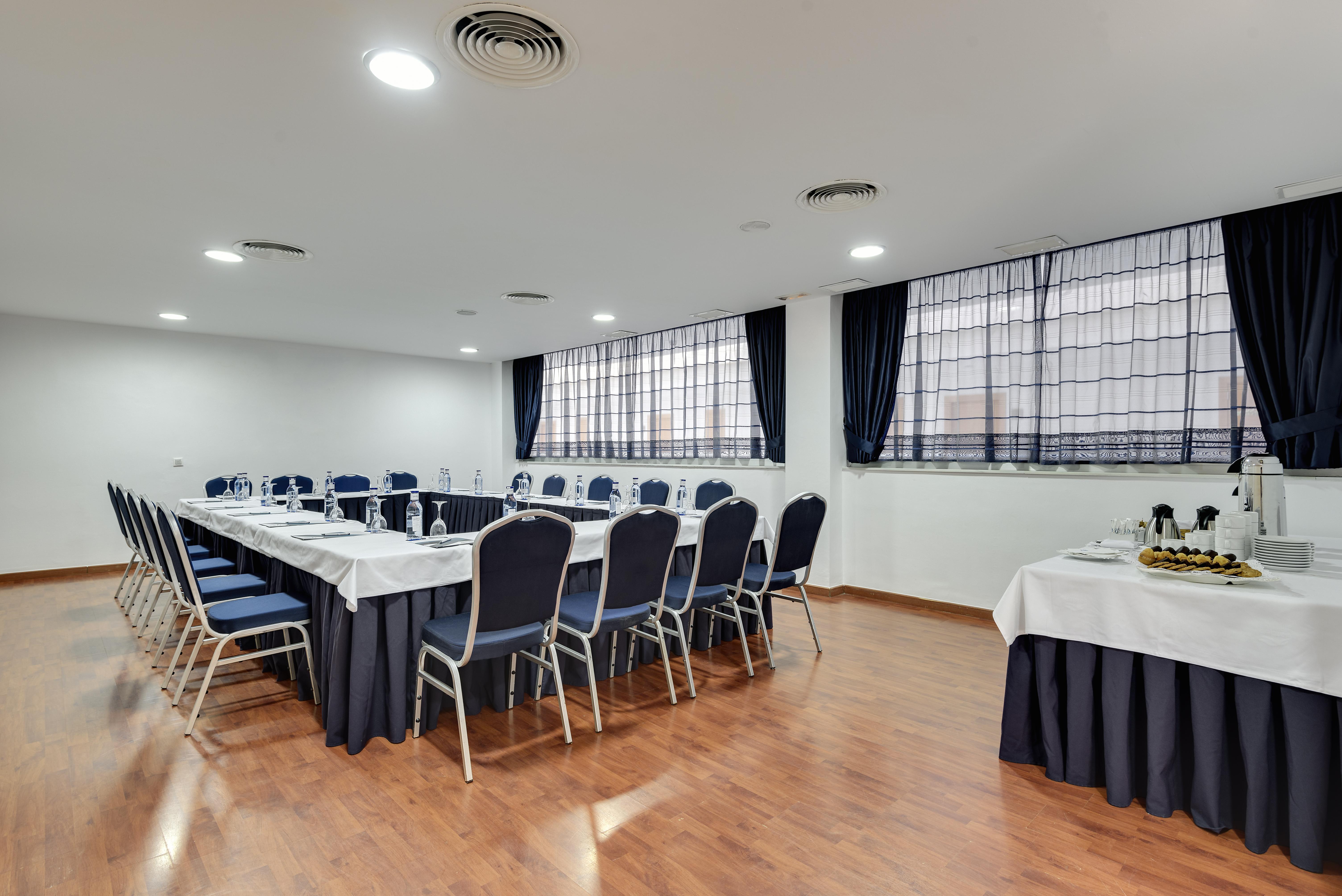 Cabogata Beach Hotel Retamar  Dış mekan fotoğraf Meeting room