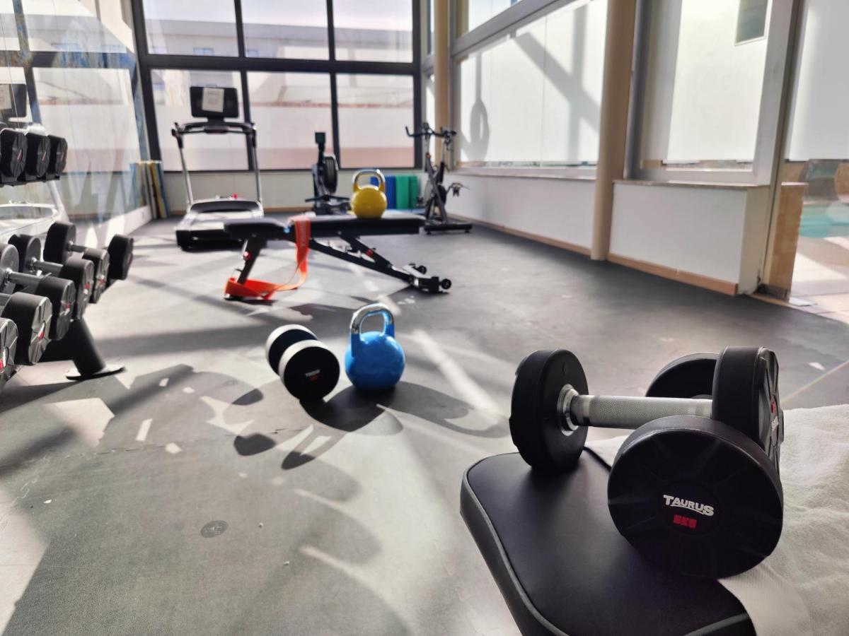 Cabogata Beach Hotel Retamar  Dış mekan fotoğraf The gym at the National Training Centre, Loughborough University