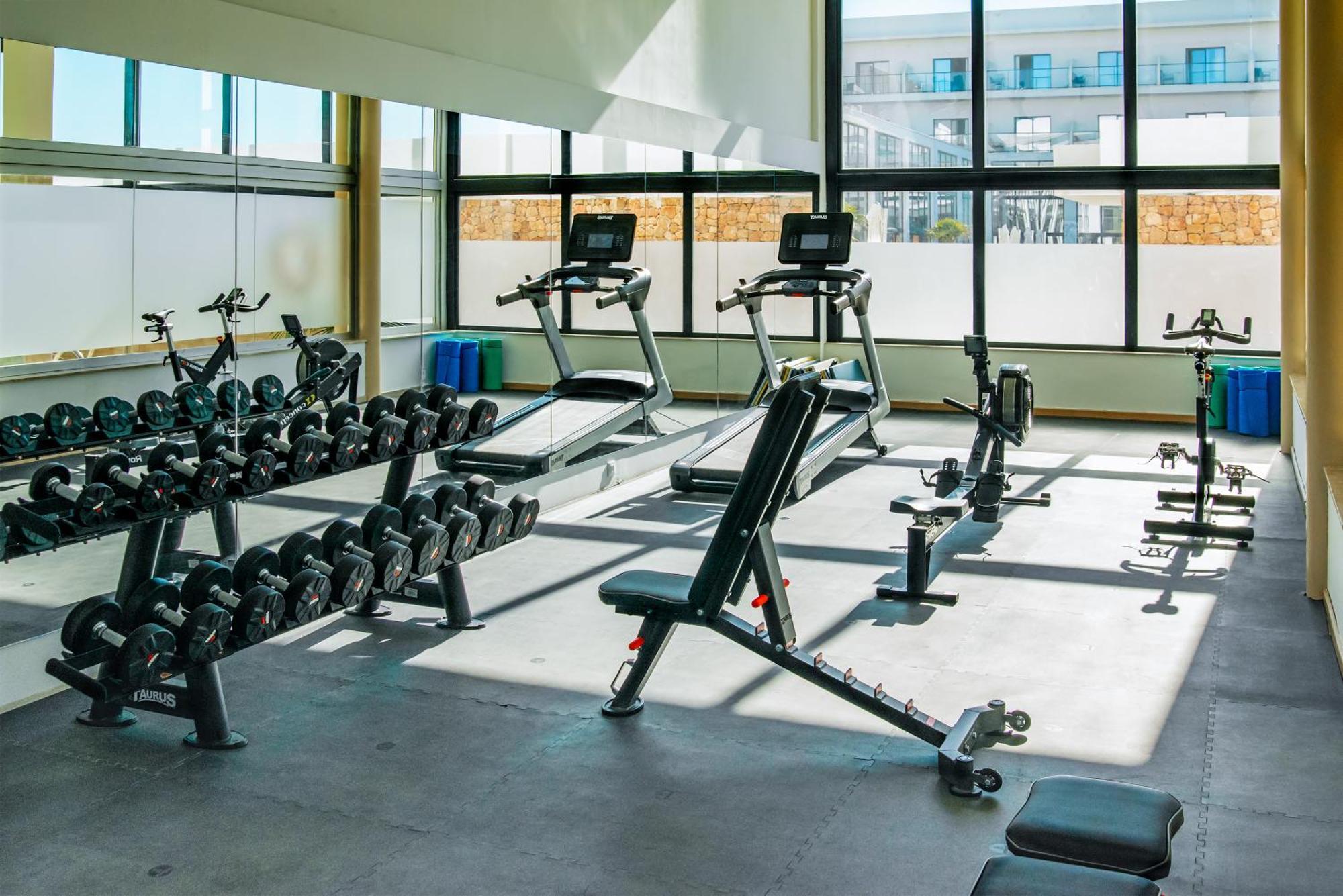Cabogata Beach Hotel Retamar  Dış mekan fotoğraf The gym at the University of Roehampton
